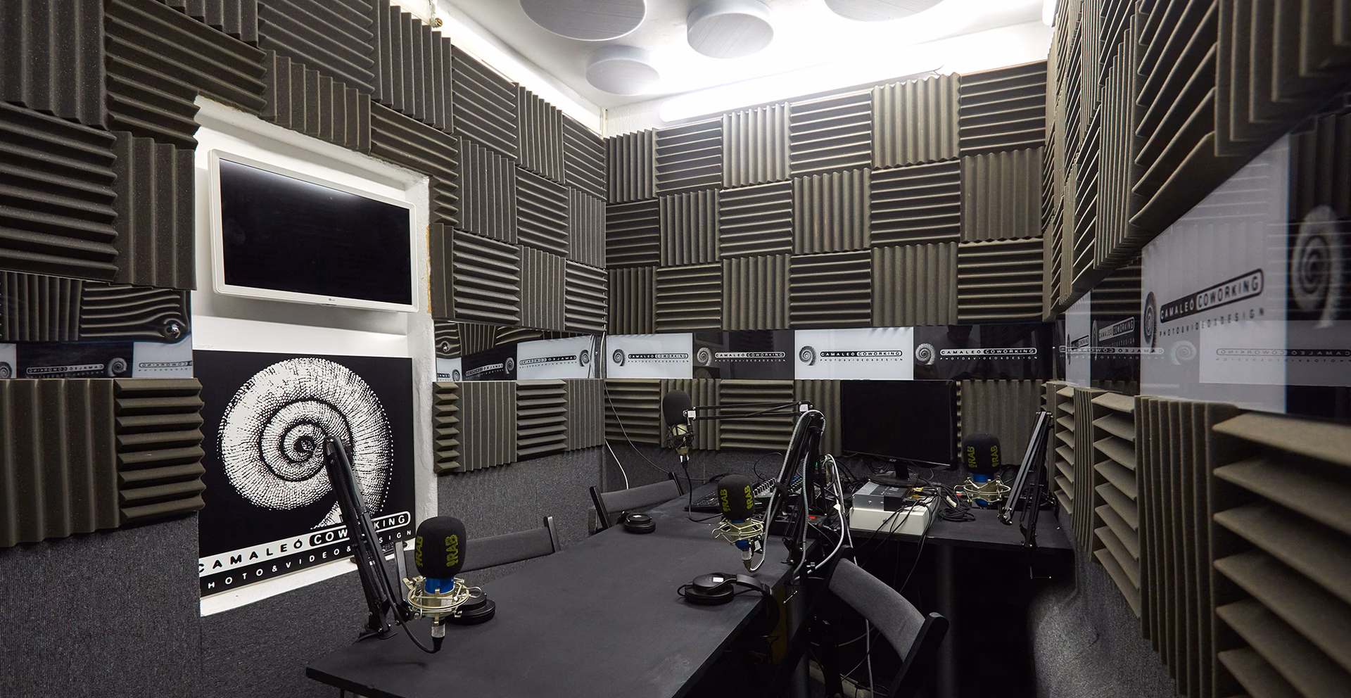 ¿Cuánto cuesta un estudio de grabación hora?