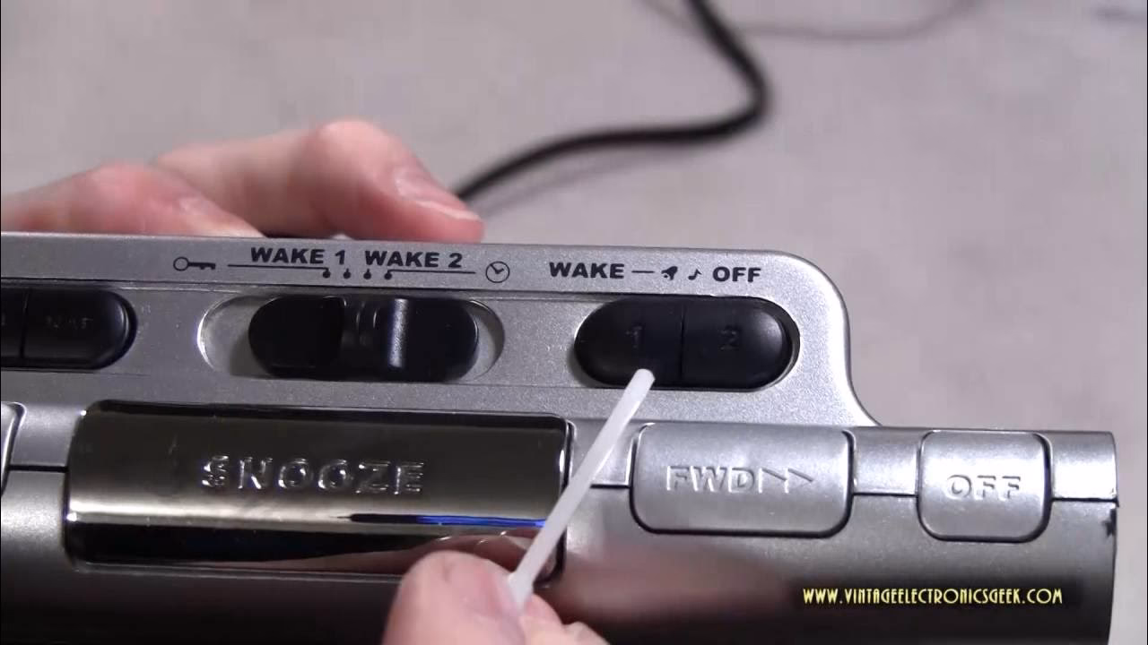 How to change the time on a Timex alarm clock T231Y?