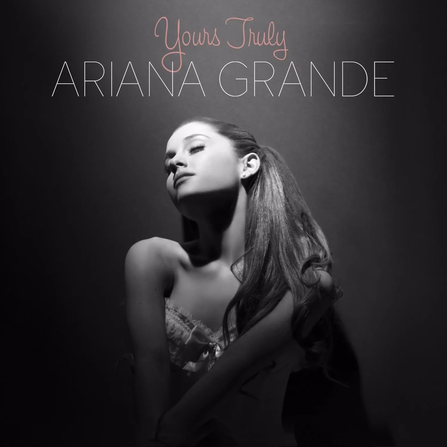 What was Ariana Grande diagnosed with?