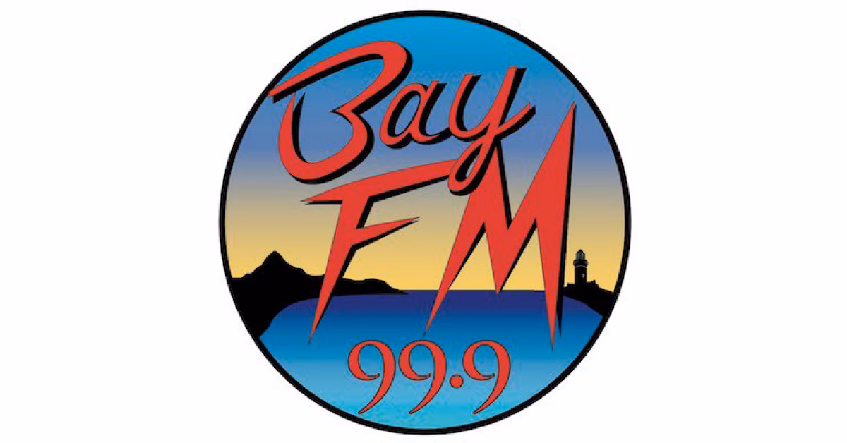 What frequency is Byron Bay FM?