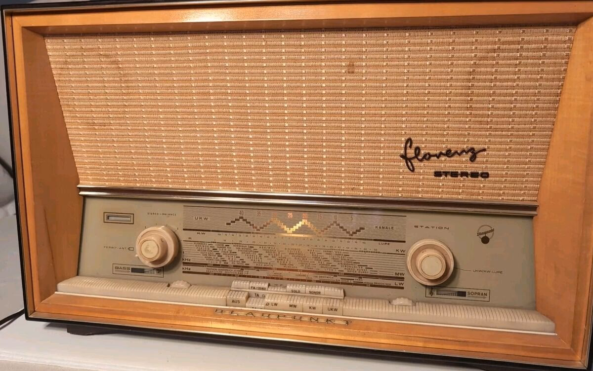 Who makes Blaupunkt radios?