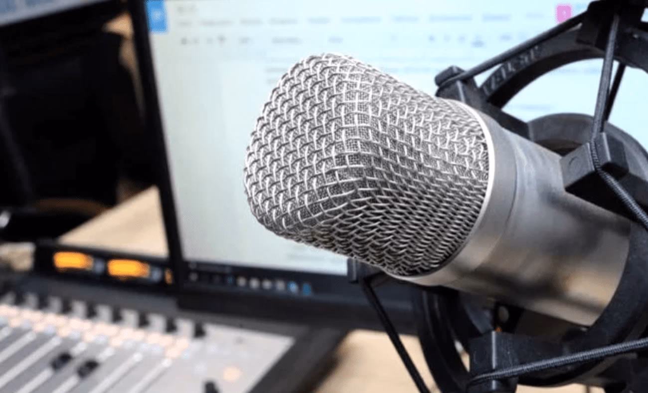 ¿Quién regula las radios en Chile?