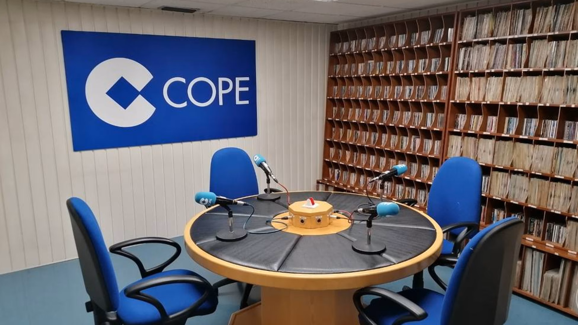 ¿Cuáles son las frecuencias de Radio Ferrol?