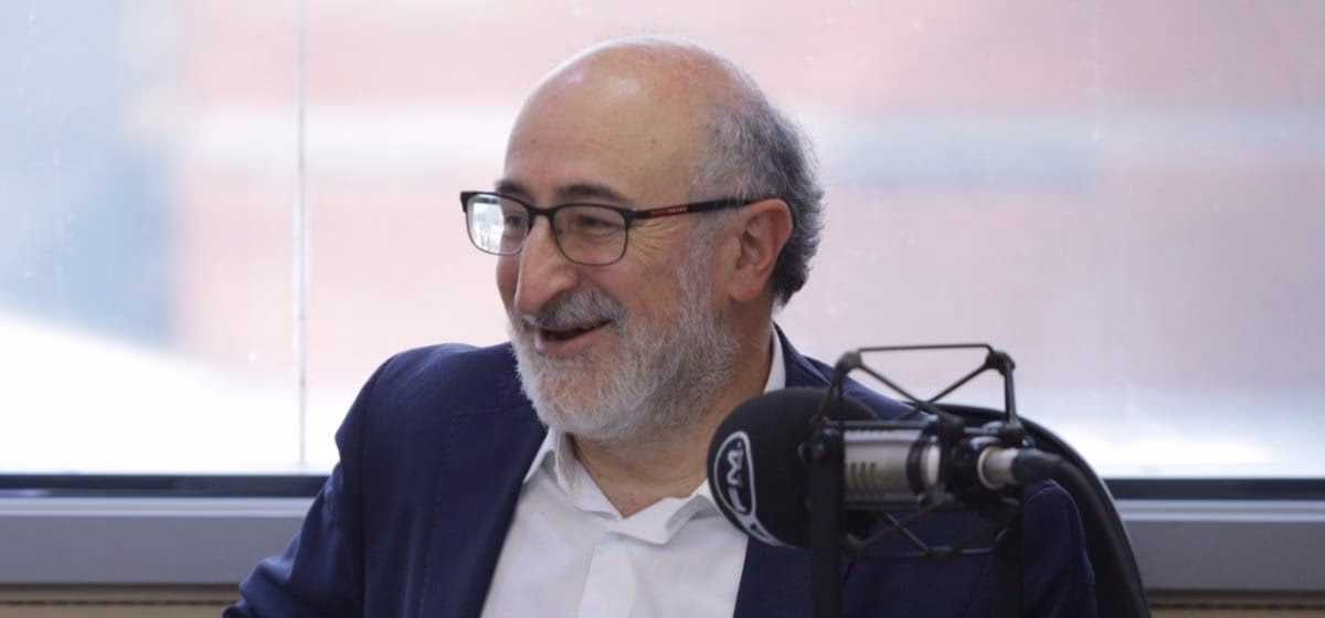 ¿Quién es el director de La FM?