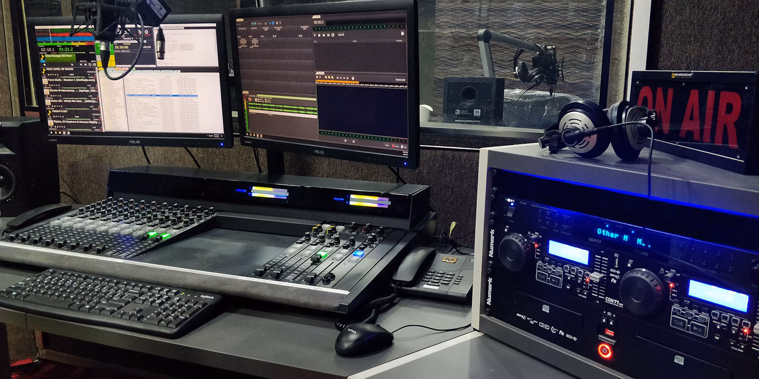 ¿Cuál es la radio de radio estudio?