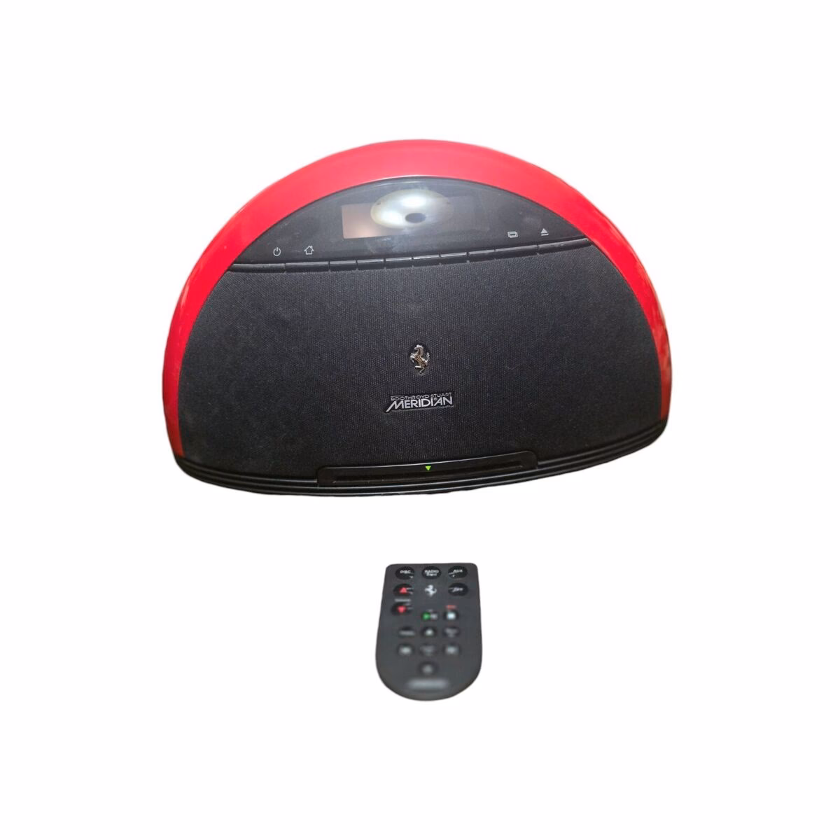 Does Ferrari have music system?