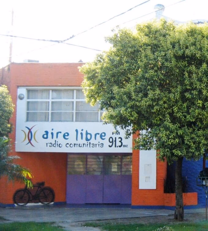 ¿Es Star FM una radio comunitaria?