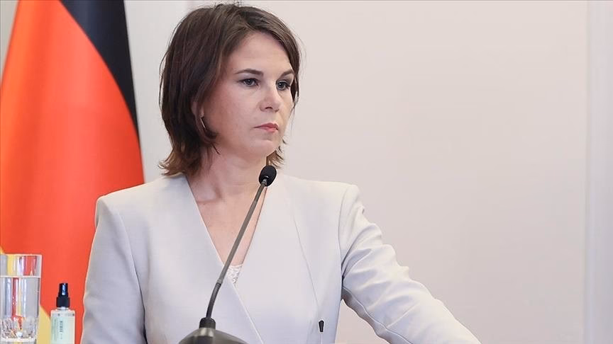 What religion is Annalena Baerbock?