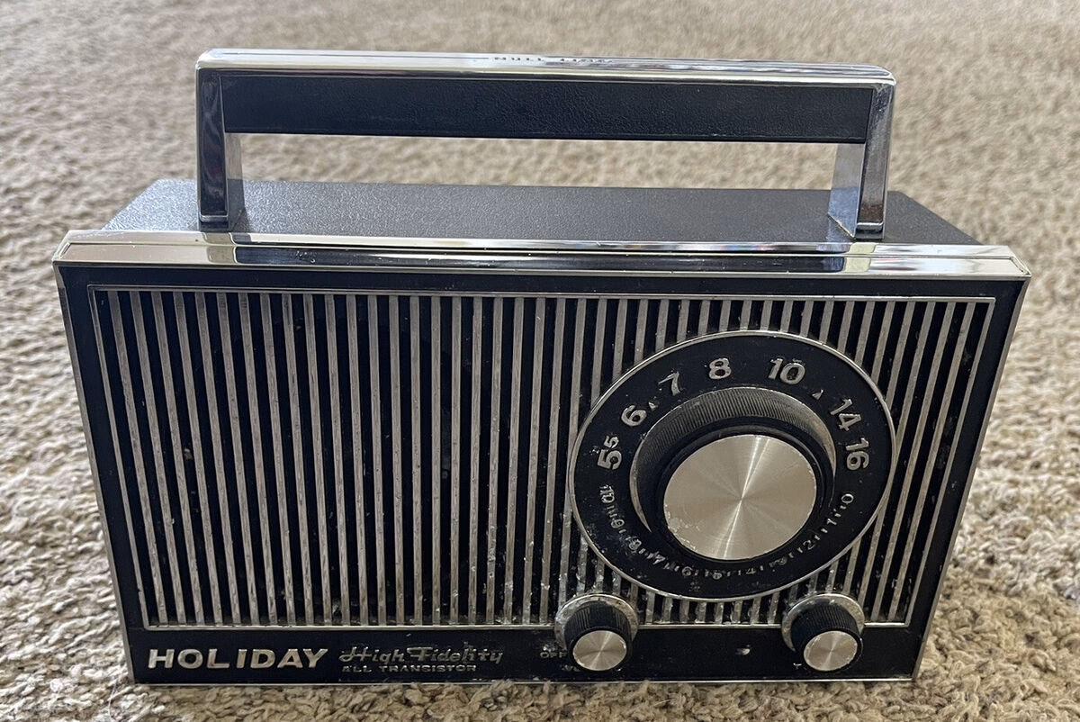 Is there an Absolute Christmas radio station?