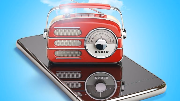 ¿Honor tiene radio?