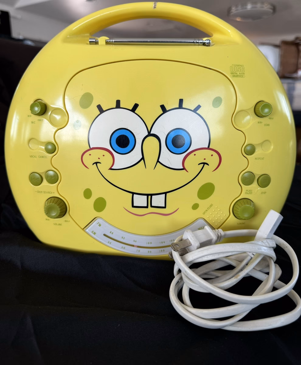 ¿Dónde transmiten Bob Esponja?