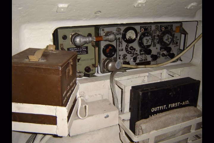 Did Sherman tanks have radios?