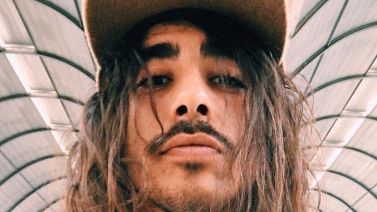 ¿Porque la hija de Carlos Herrera se apellida Crusset?