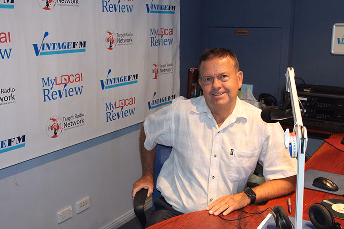 What radio station is the country music on in Penrith?