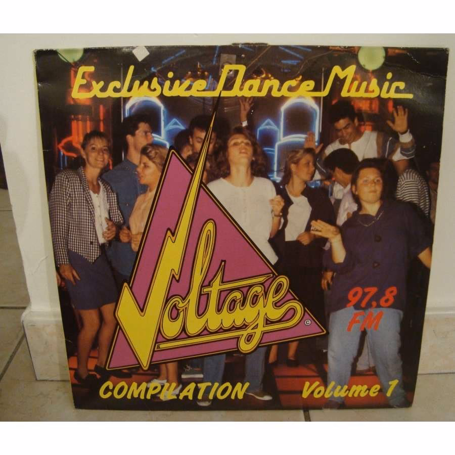 What is the voltage of a FM transmitter?